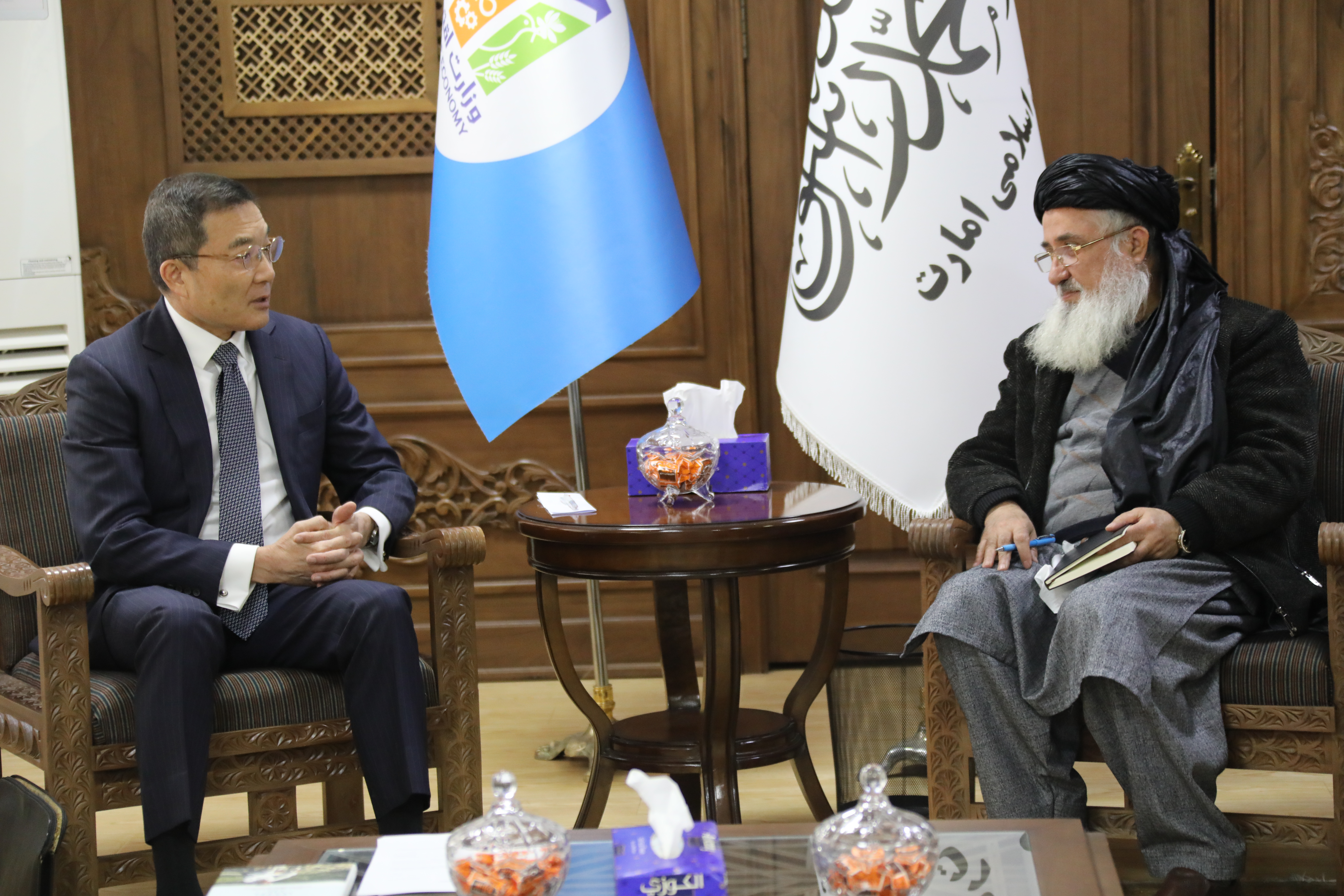 Alhaj Qari Din Mohammad "Hanif", Acting Minister of Economy, met with Takashi Okata, Ambassador of Japan to Afghanistan