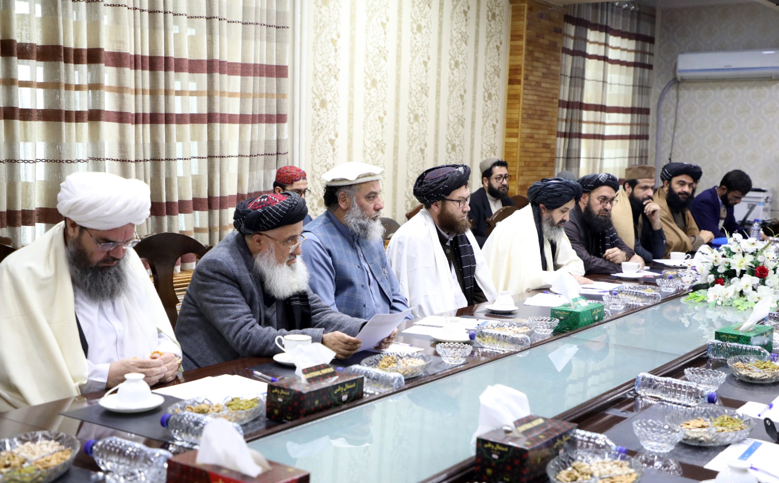 Mullah Abdul Ghani Baradar Akhund, the Deputy PM for Economic Affairs, presided over the regular meeting of the Economic Commission at Marmarin Palace. During the meeting, the topics listed on the agenda were discussed.